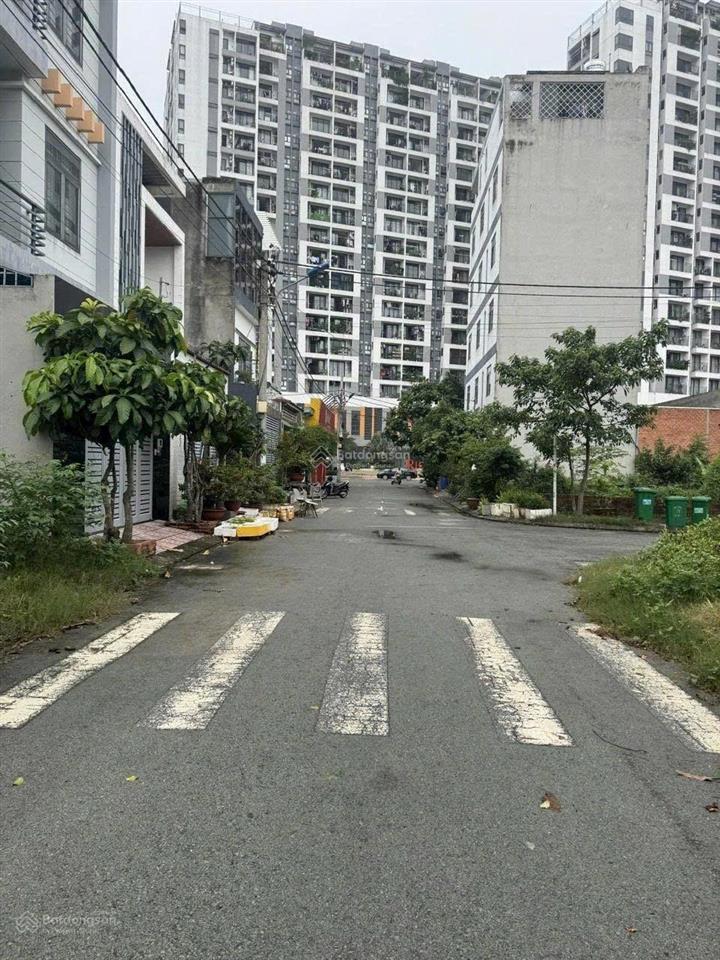 Chính chủ cần bán nền đất rio centro gò cát ngang 5m, 80m2, đối diện chung cư ricca đường rộng 30m