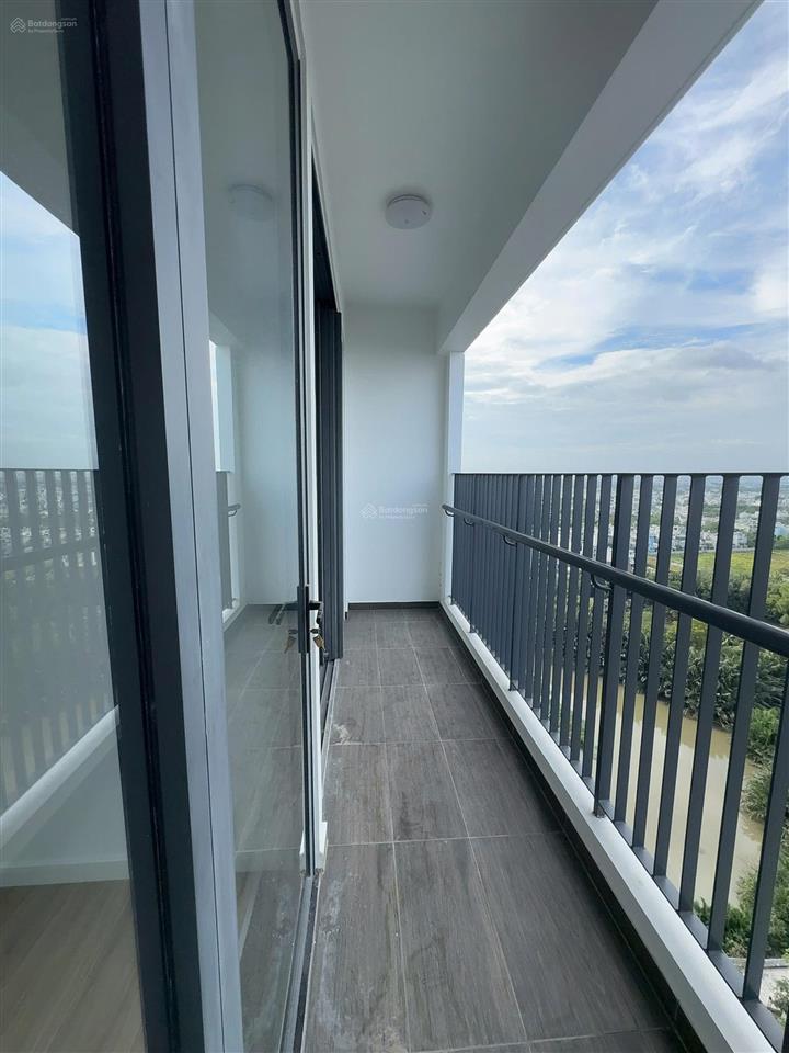 Bán căn chung cư mt eastmark 1pn +, ban công rộng 63m2 giá full còn 3tỷ, view sông, thoáng
