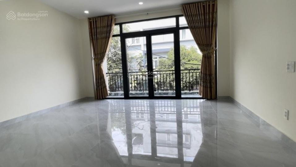 Cho thuê phòng mới xây view landmark 40m2 giá 3tr, bao hết phí, có ban công rộng, giờ tự do