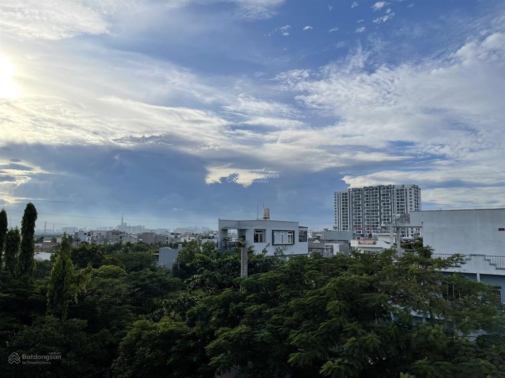 Cho thuê phòng mới xây 40m2 giá 3 triệu/tháng, bao hết phí, có ban công, giờ tự do