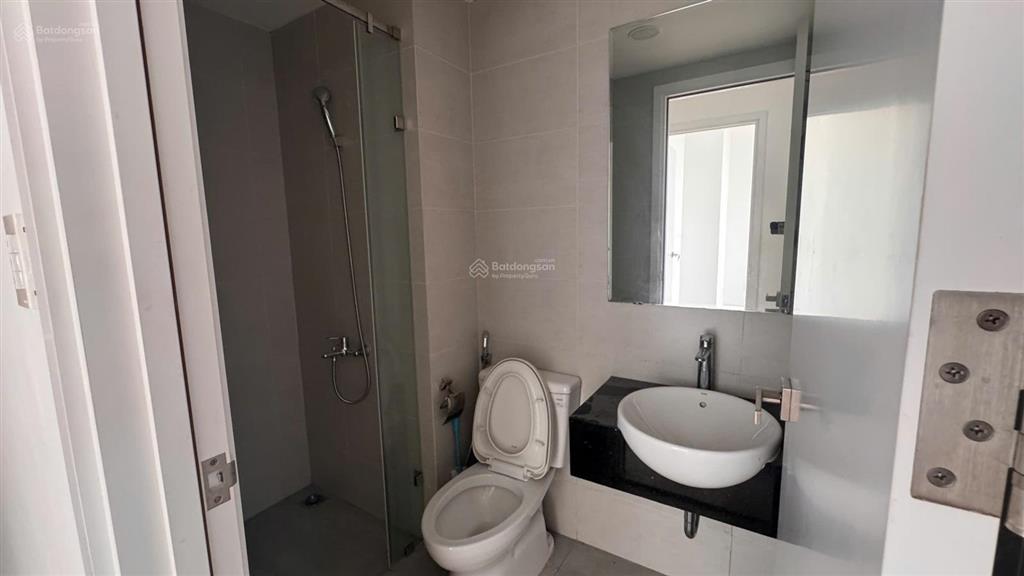 Cho thuê căn hộ ricca 3pn, 3wc, 120m2  nội thất cơ bản  đã lắp rèm  chỉ 10 triệu/tháng