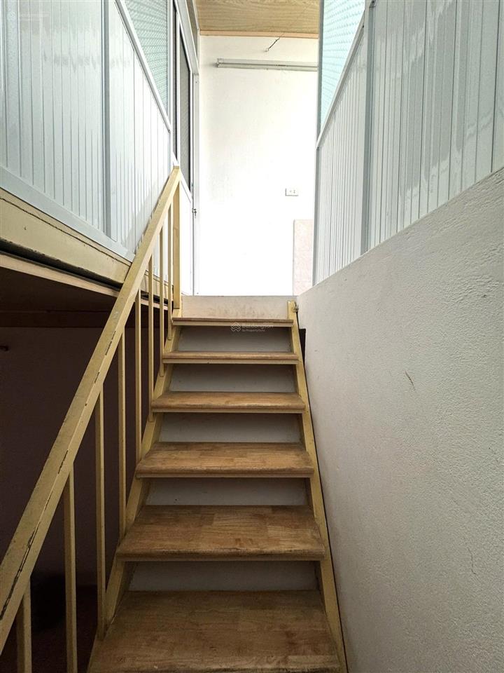 Nhà 2 tầng nhỏ xinh ngay trung tâm giá sock phố võ thị sáu  ngô quyền