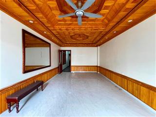 Bán nhà phố lực hành  nhà đẹp chắc chắn  có thang máy