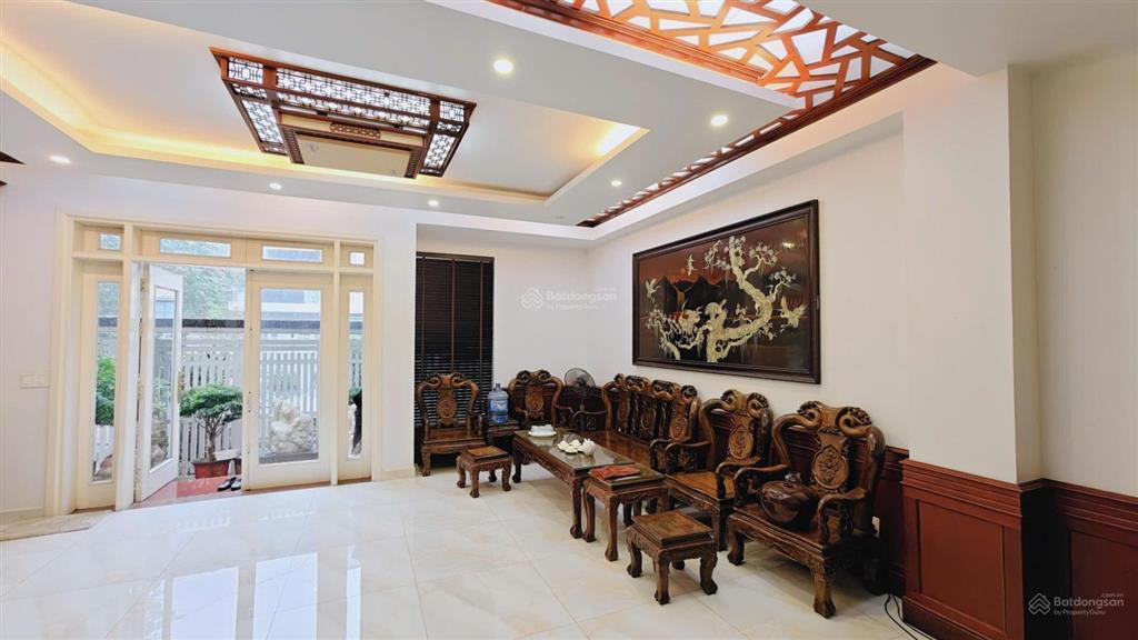 Cho thuê biệt thự lê hồng phong  60 triệu / tháng