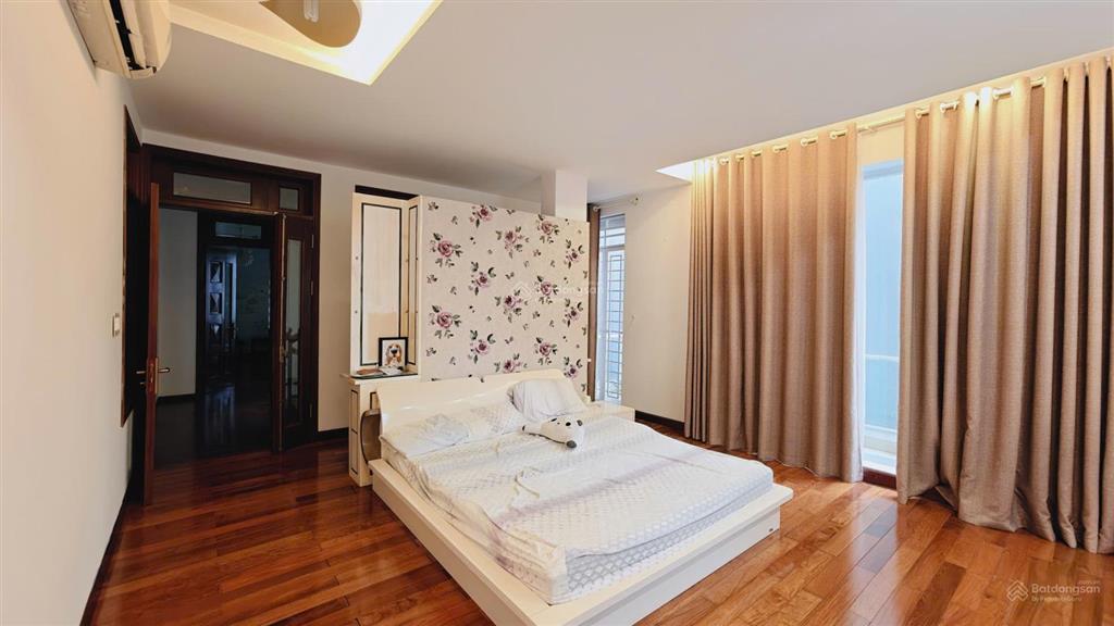 Cho thuê biệt thự lê hồng phong  60 triệu / tháng