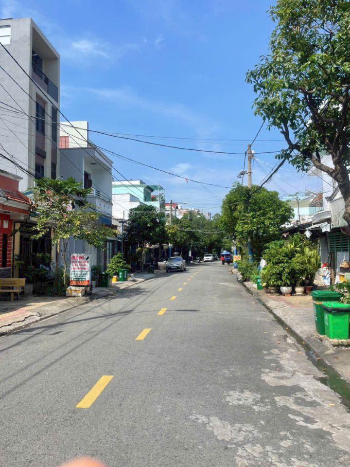 NHỈNH 8 TỶ NHÀ PHỐ 88M2, VUÔNG VỨC, MT ĐƯỜNG 16M, PHƯỚC BÌNH- QUẬN 9