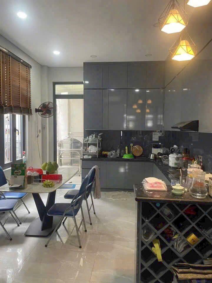 BÁN CĂN GÓC 15M2 TUYỆT ĐẸP 4 TẦNG MẶT TIỀN ĐƯỜNG 2, PHƯỚC BÌNH, Q9 NHỈNH 10 TỶ