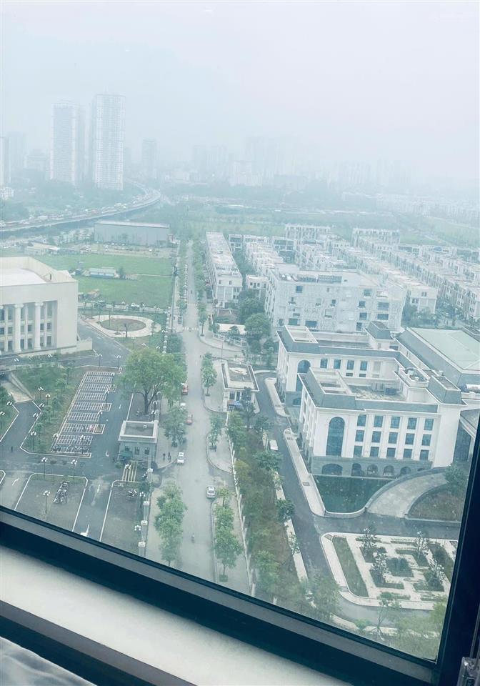 Chính chủ bán căn 69m2 ngủ ban công đông nam cực đẹp view thoáng vĩnh viễn, căn hoa hậu cần bán