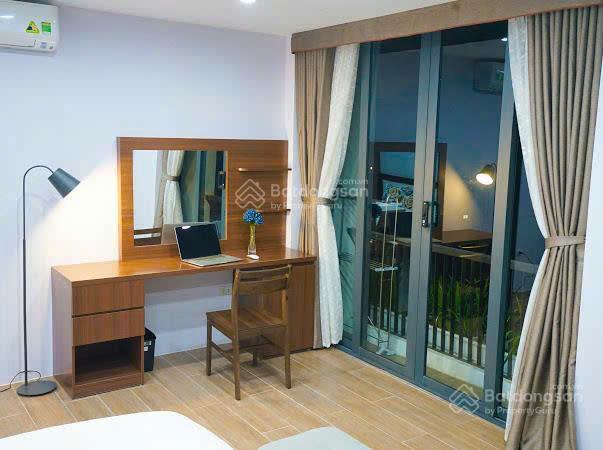 Bán tòa nhà 7 căn studio 7 tầng  gần chợ ngọc thuỵ 0365 622 ***