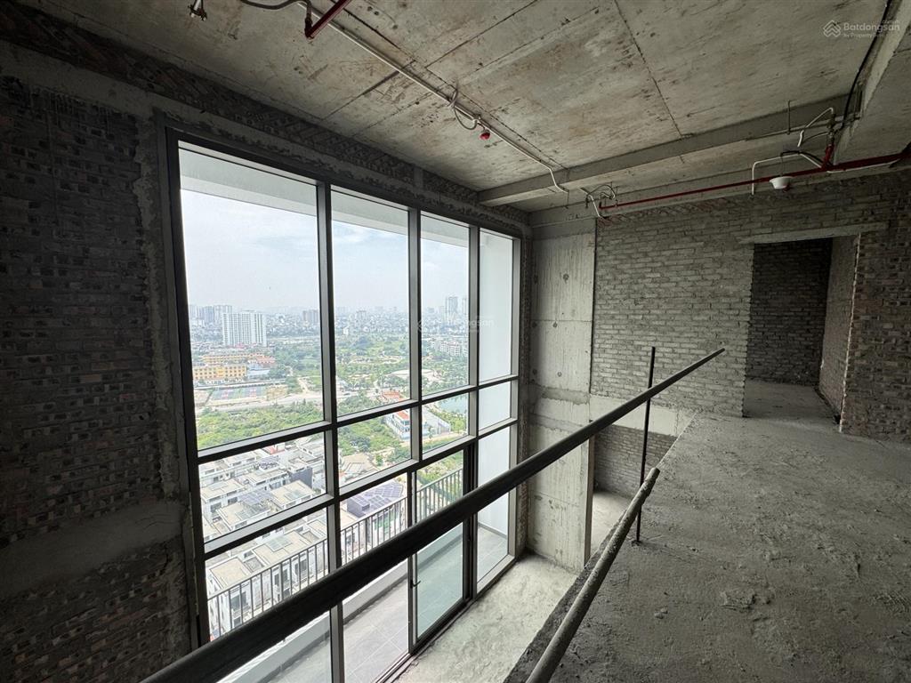 Bán duplex đông nam view hồ 238m2 cách phố 15p di chuyển hỗ trợ vay bank