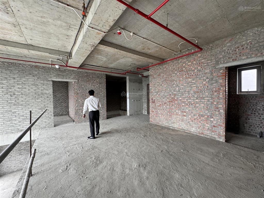 Bán duplex đông nam view hồ 238m2 cách phố 15p di chuyển hỗ trợ vay bank
