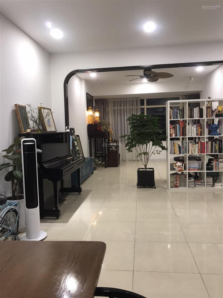 Bán căn 3pn saigonpearl  140m2  view đẹp