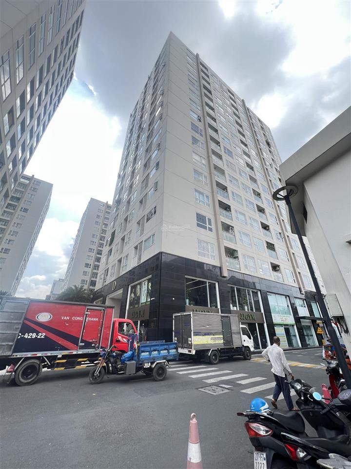 Bán căn shophouse skycenter  mặt tiền đường phổ quang  cách sân bay tsn 5 phút