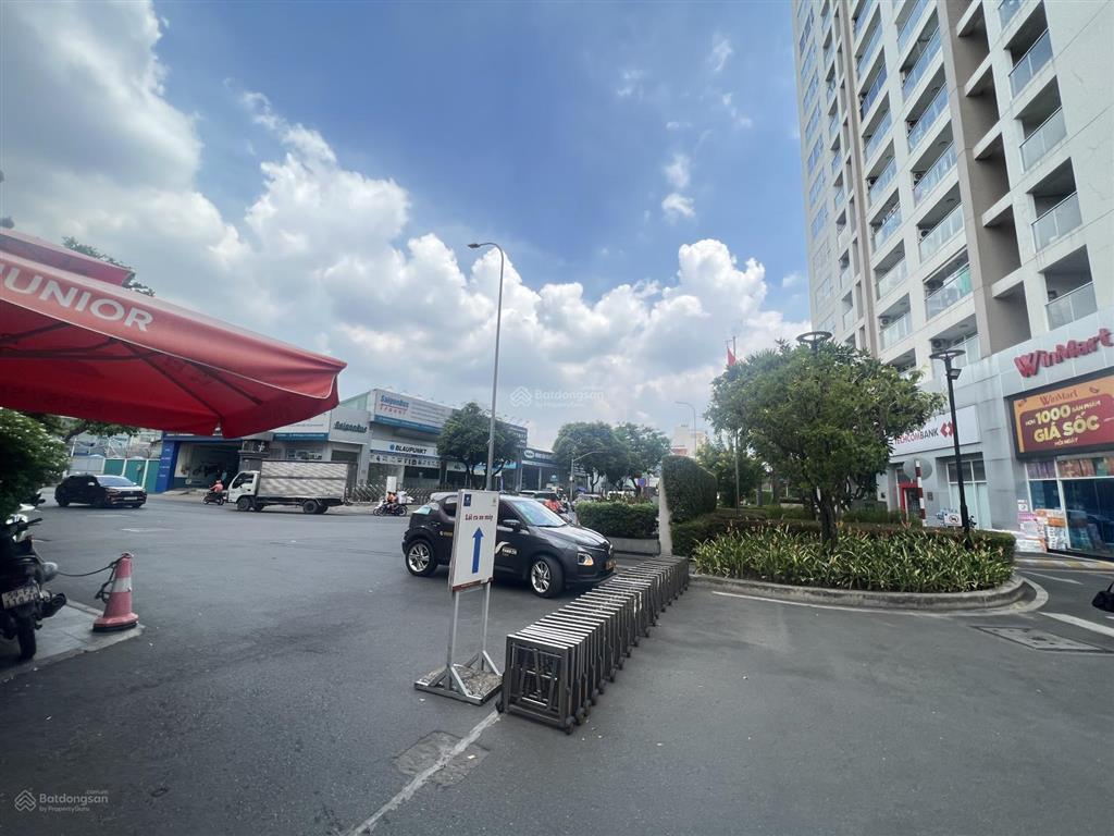 Bán căn shophouse skycenter  mặt tiền đường phổ quang  cách sân bay tsn 5 phút