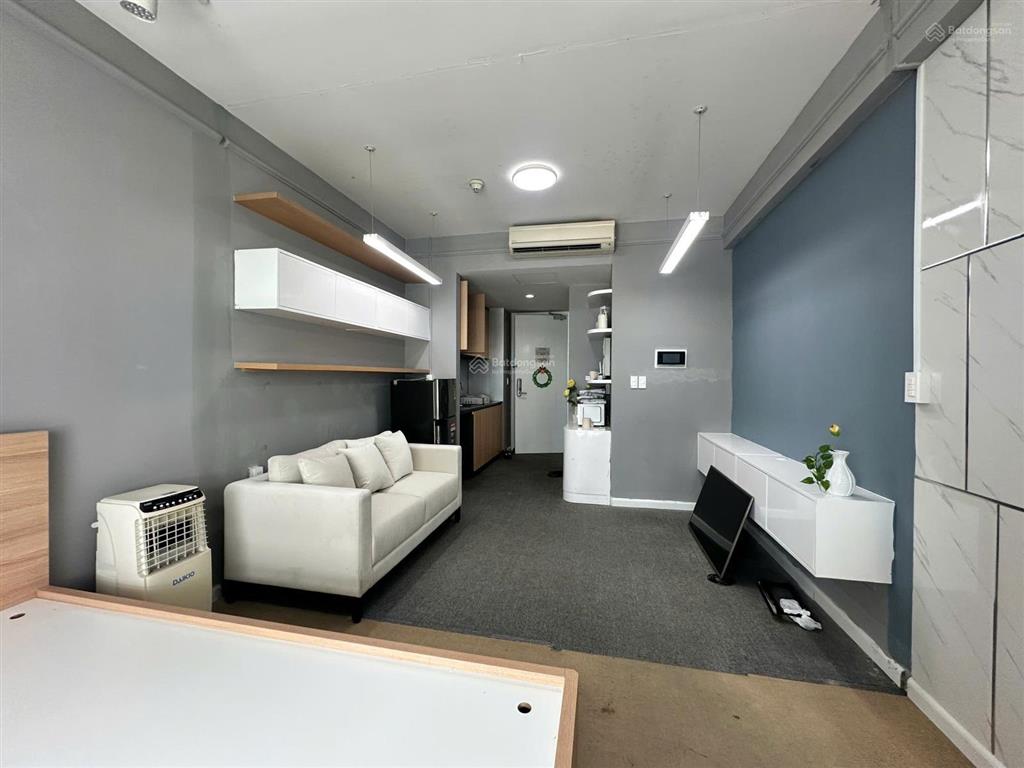 Chính chủ gửi bán căn studio the manor  giá 3,x tỷ  full nội thất đẹp