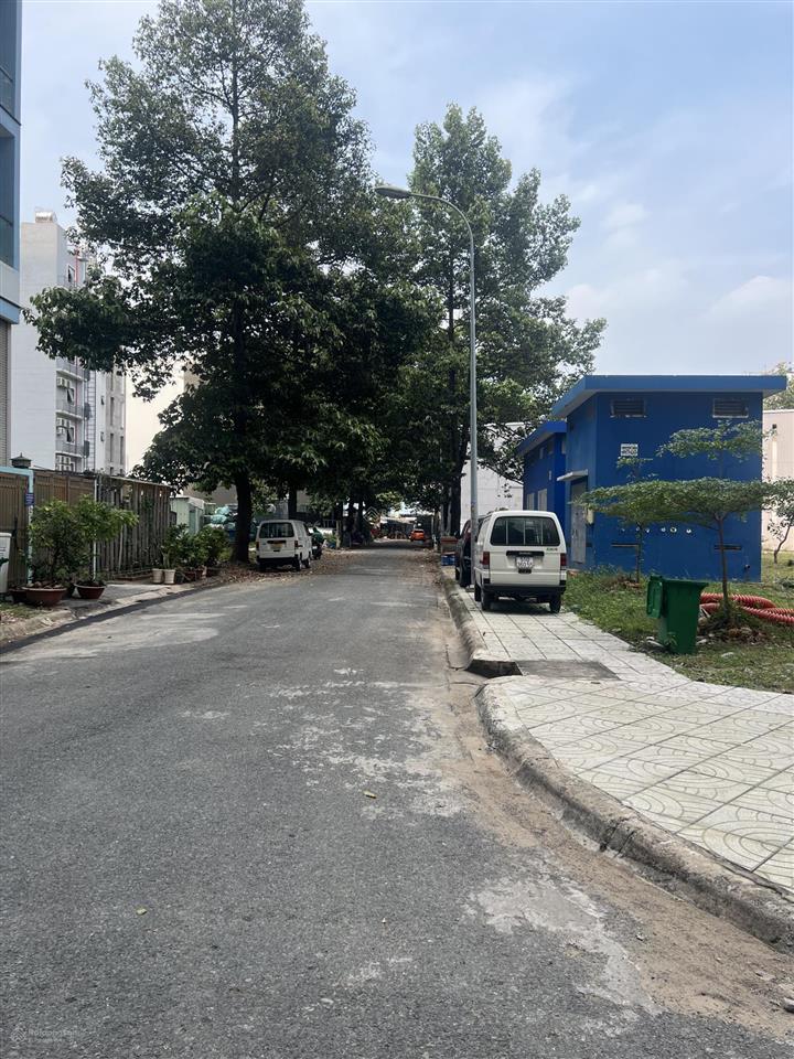 Bán 2 lô đất liền kề mt đường lê hiến mai . phường thạnh mỹ lợi (cũ ) đối diện chung cư feliz