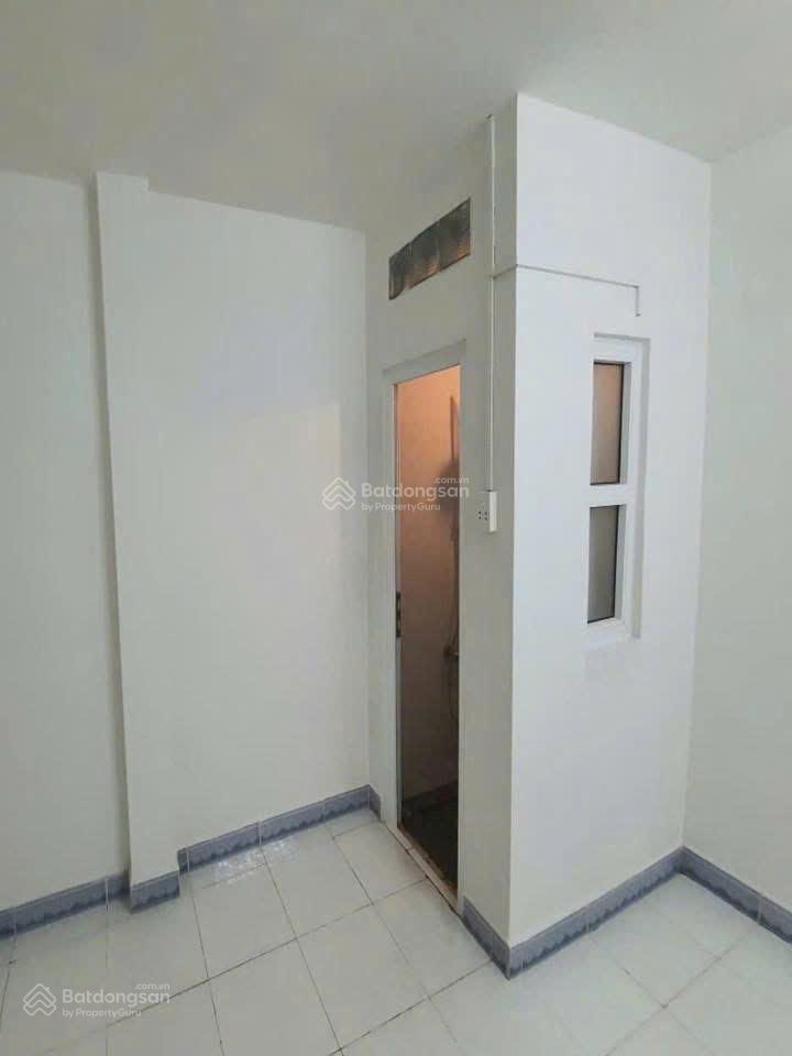 Sở hữu nhà riêng cấp 4, đường đi rộng thuận tiện, phường bình trưng tây  quận 2  hcm.
