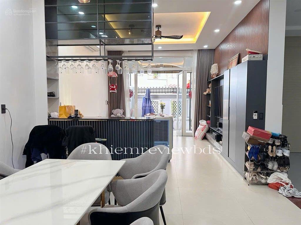 Bán nhà lầu phường bửu long mặt tiền kinh doanh