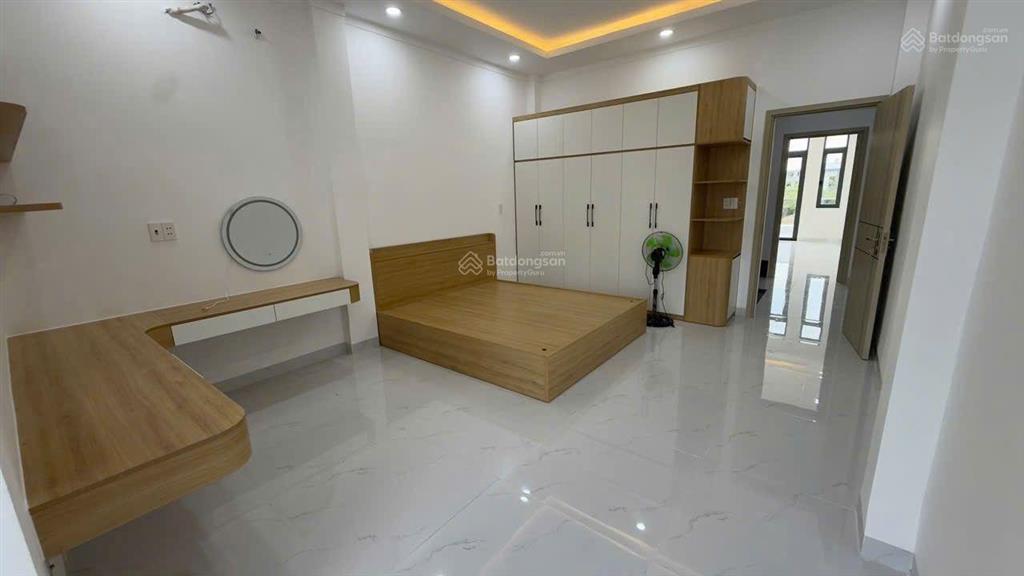 Bán nhà 1 trệt 2 lầu phường bửu long mặt tiền kinh doanh