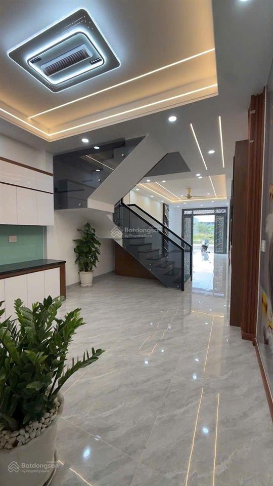 Bán nhà 1 trệt 2 lầu phường bửu long mặt tiền kinh doanh