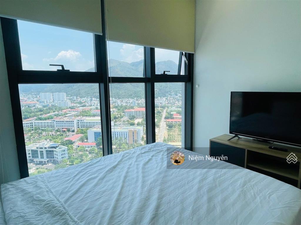 Bán căn hộ view biển, 2 phòng ngủ seniabay, 26 phạm văn đồng, nha trang, chờ ra sổ đỏ lâu dài