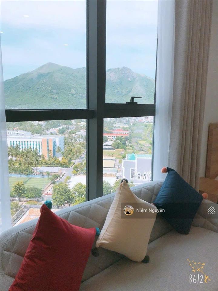 Bán nhanh căn hộ 1pn+ scenia bay nha trang  dt 64m2  ban công view đông bắc  4,2 tỷ