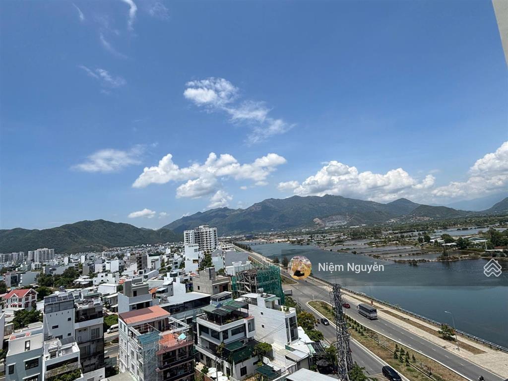 Bán căn hộ ct1 riverside nha trang 81m2, 3pn2wc, nội thất cao cấp, view sông mát mẻ, giá nhỉnh 6 tỷ