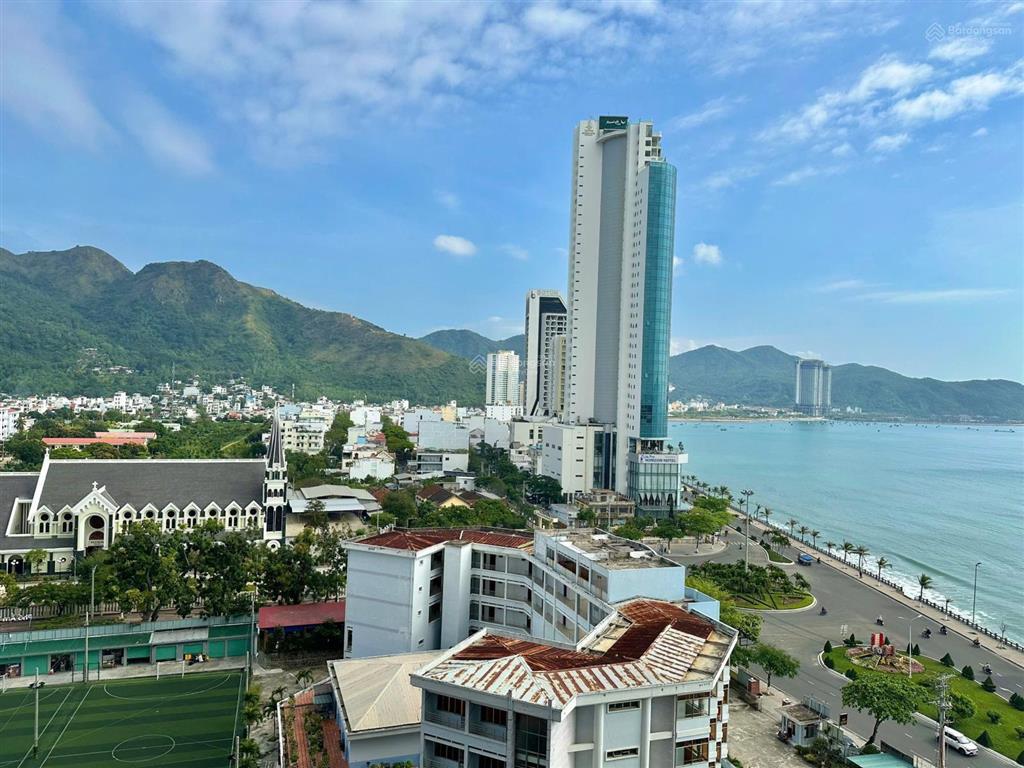 Bán nhanh căn hộ studio scenia bay nha trang dt 45m2, tầng trung, view đông bắc, giá 3,2 tỷ