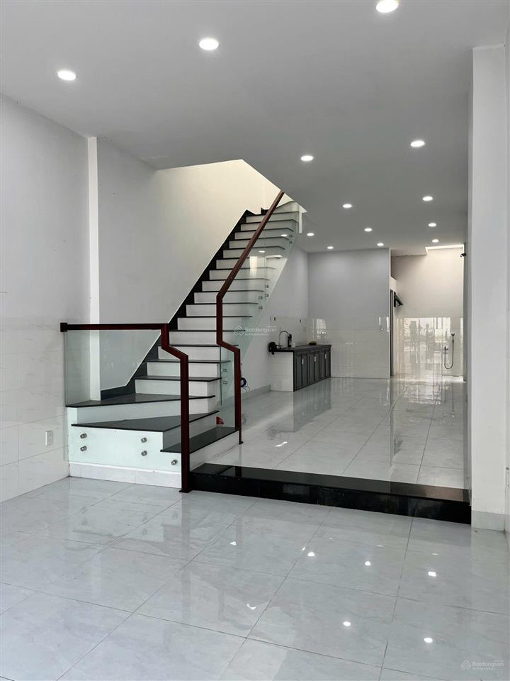 Hạ giá 200tr bán nhanh nhà 2 tầng 62m2 vcn phước long 2, mặt tiền đường b9, sẵn sổ, giá 6,3 tỷ