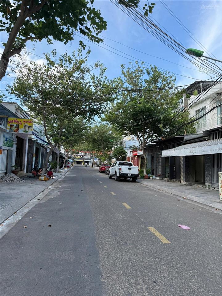 Bán đất mặt tiền khúc thừa dụ mặt tiền 8,8m, vị trí đẹp, kinh doanh sầm uất, gần biển, giá 20 tỷ