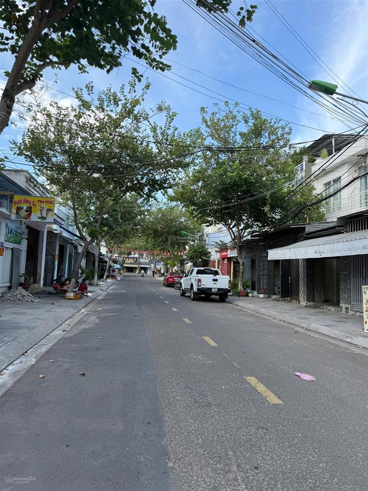 Bán đất mặt tiền khúc thừa dụ mặt tiền 8,8m, vị trí đẹp, kinh doanh sầm uất, gần biển, giá 20 tỷ