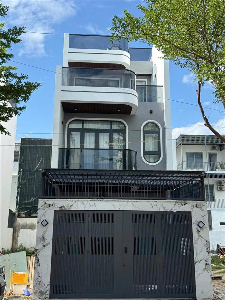 Giảm 300tr bán nhanh căn nhà 3 tầng kđt mỹ gia dt 100m2, full nội thất, gần sông, giá 8,7 tỷ tl