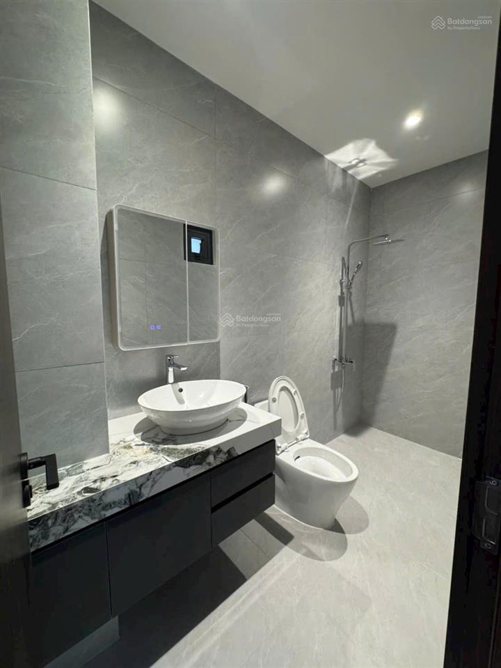 Bán nhà mới 3 tầng 1 tum kđt mỹ gia dt 100m2, full nội thất cao cấp, dòng tiền 38tr/tháng, 8,5 tỷ