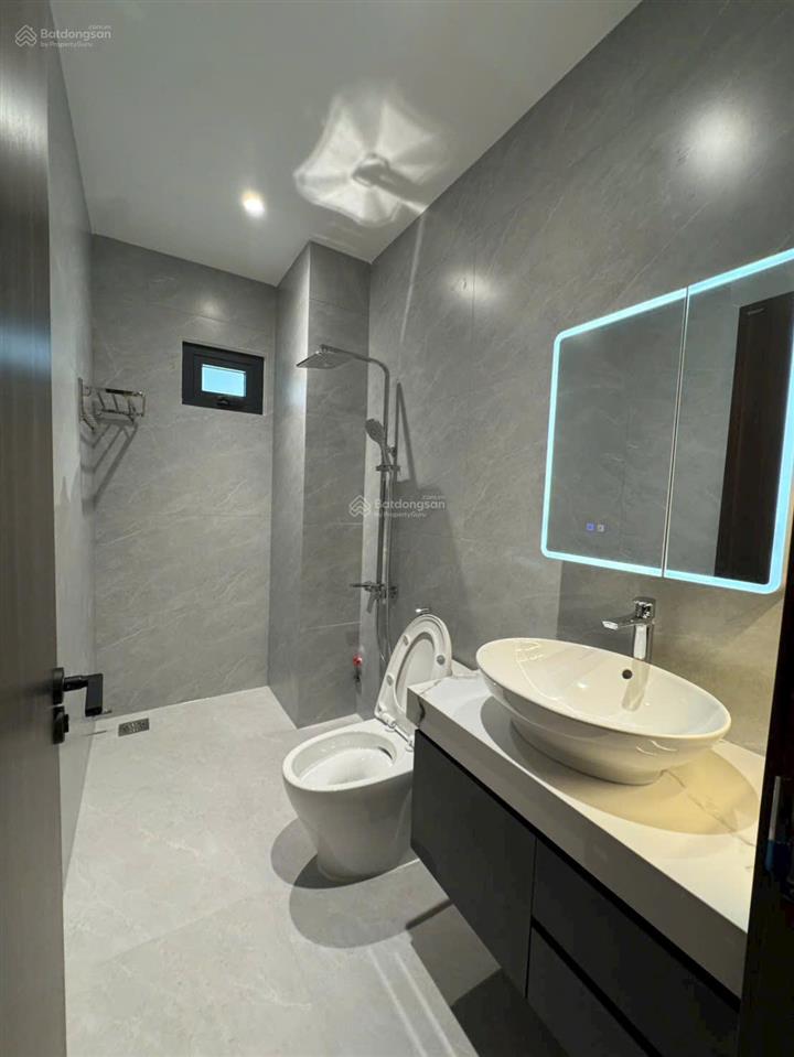 Bán nhà mới 3 tầng 1 tum kđt mỹ gia dt 100m2, full nội thất cao cấp, dòng tiền 38tr/tháng, 8,5 tỷ