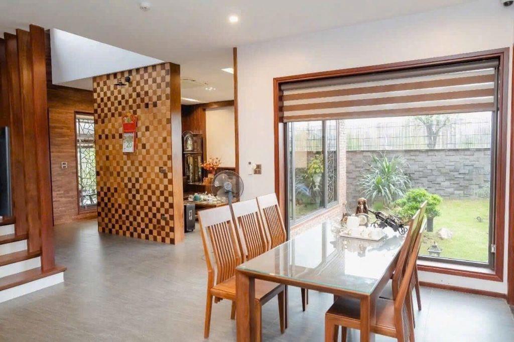 Bán căn biệt thự khu Tây Nam Cường, ph Tứ Minh, TP HD, 205.5m2, căn góc, 3.5 tầng, cực đẹp