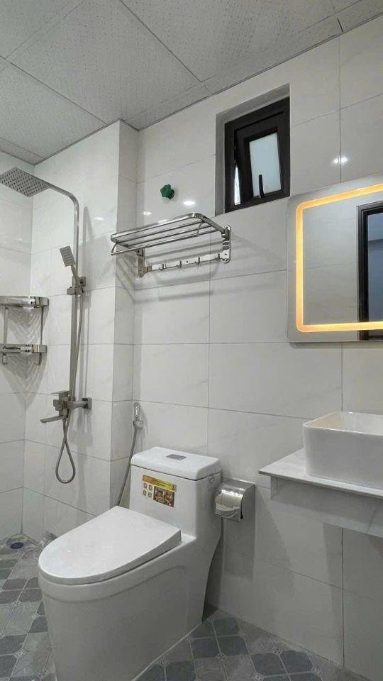 Bán căn nhà 3 tầng ngõ phố Nhị Châu, TP Hải Dương, 48m2, mt hơn 5m, 3 ngủ, 2 vs, 1.65 tỷ