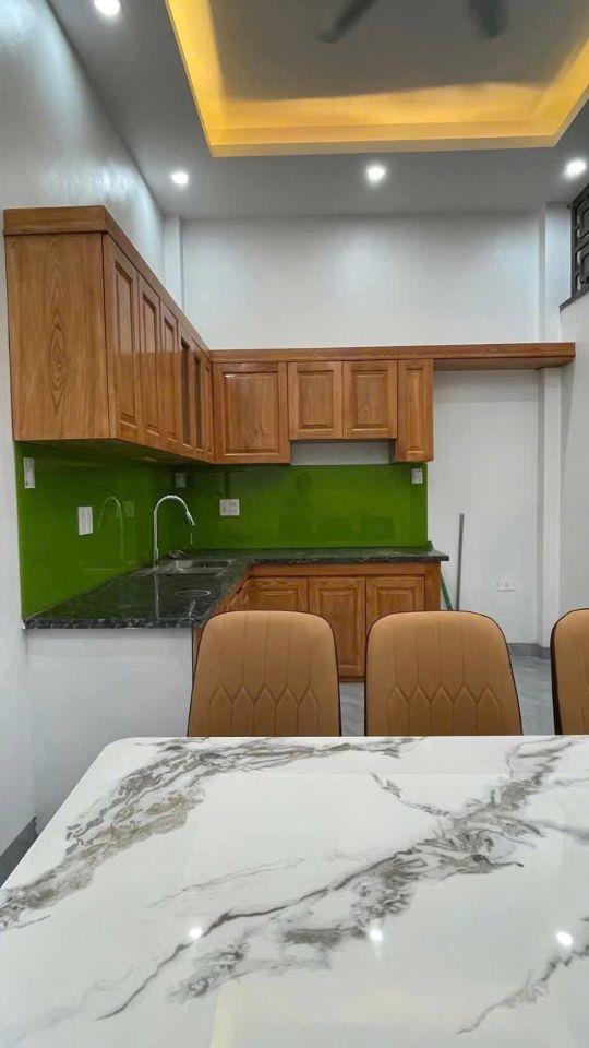 Bán căn nhà 3 tầng ngõ phố Nhị Châu, TP Hải Dương, 48m2, mt hơn 5m, 3 ngủ, 2 vs, 1.65 tỷ