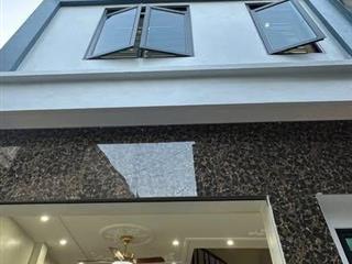 Bán nhà 3 tầng mặt phố Lý Quốc Bảo, ph Nhị Châu, TP Hải Dương, 40m2, 3 ngủ, nhà đẹp chỉ 2.2 tỷ