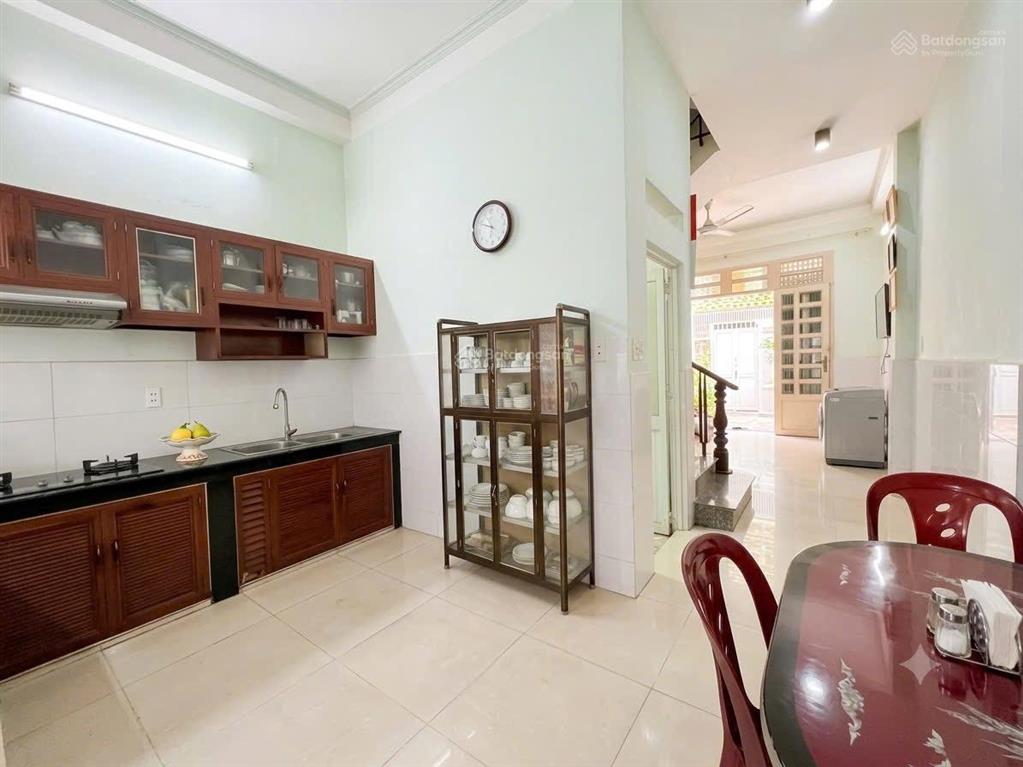Gấp bán nhà 4 tầng  xóm đất  6,8 tỷ  125m2 dtsd