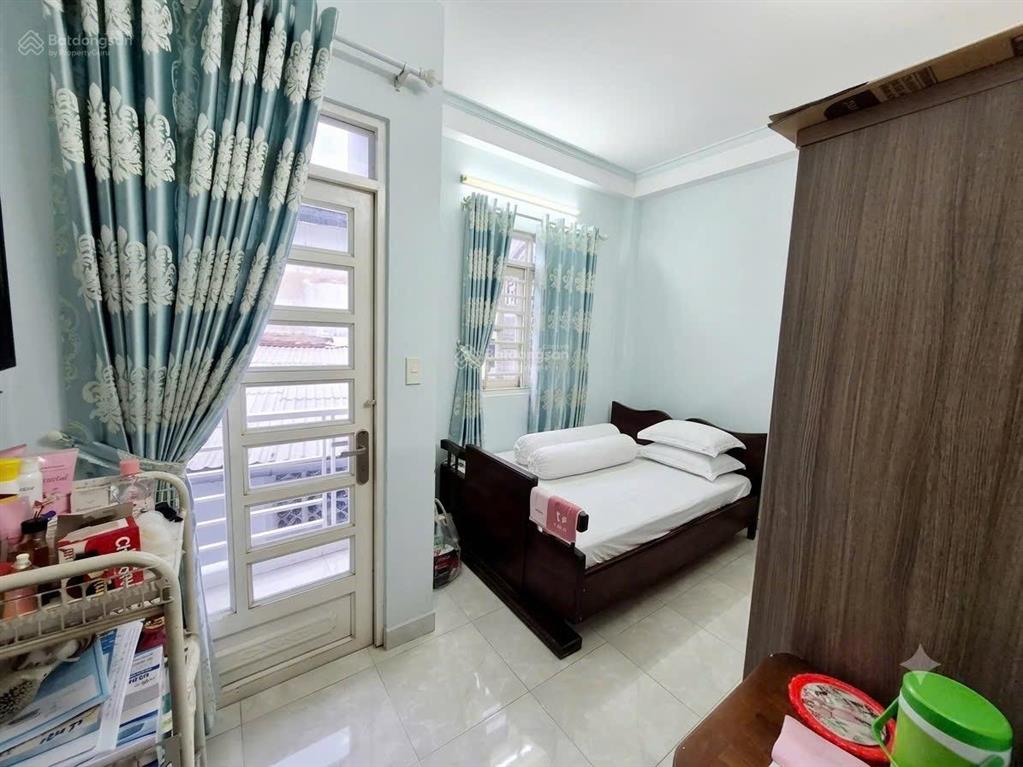 Gấp bán nhà 4 tầng  xóm đất  6,8 tỷ  125m2 dtsd