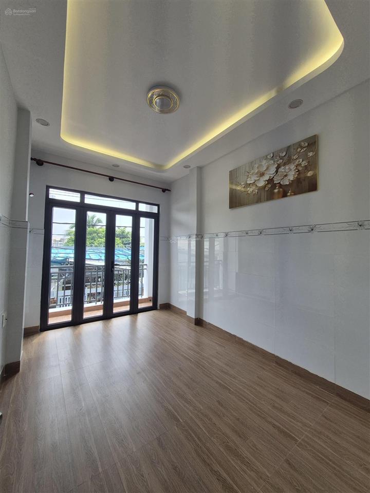 42m2  tỉnh lộ 10  ô tô đổ cửa  2 tầng  4,x tỷ