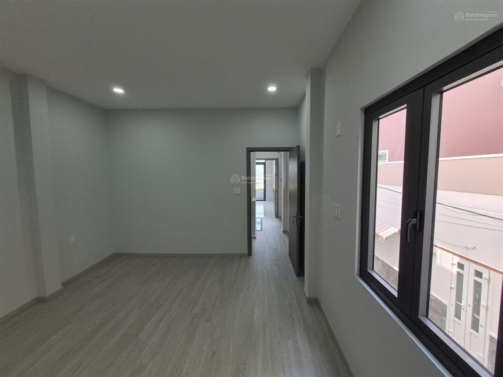 Căn góc ko lộ giới  3 tầng btct  tô hiệu ở ngay  ô tô ngủ nhà  8 tỷ