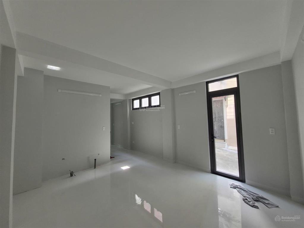 Căn góc ko lộ giới  3 tầng btct  tô hiệu ở ngay  ô tô ngủ nhà  8 tỷ