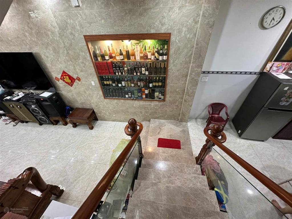 82m2  3 tầng btct  lũy bán bích  nở hậu chữ l  cải tạo chdv  còn 7,x tỷ