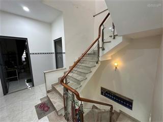 82m2  3 tầng btct  lũy bán bích  nở hậu chữ l  cải tạo chdv  còn 7,x tỷ