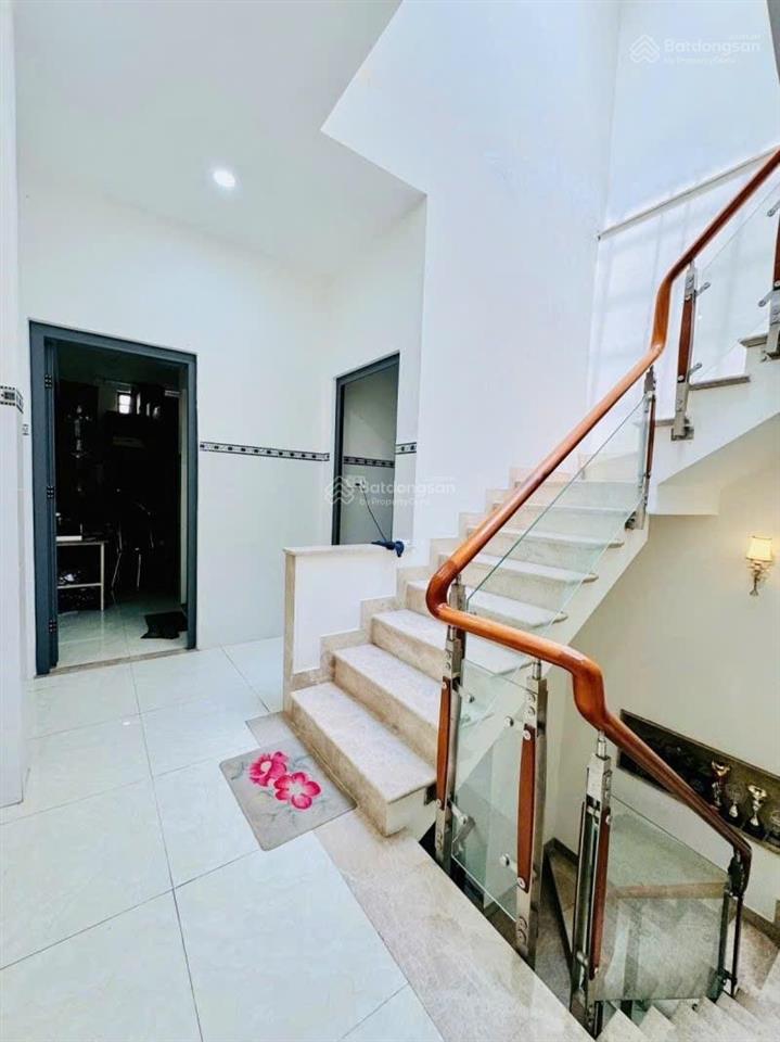 82m2 x 3 tầng nở hậu  lũy bán bích  7 tỷ