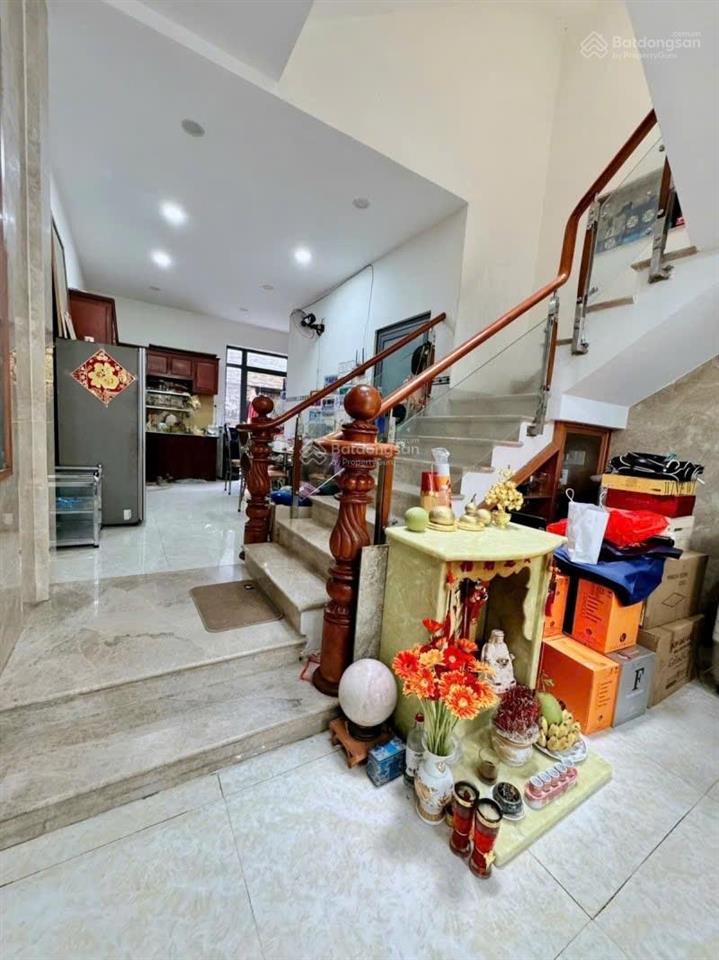 82m2 x 3 tầng nở hậu  lũy bán bích  7 tỷ