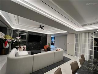 Cho thuê siêu phẩm đập thông riverpark premier  "biệt thự trên không" pmh với 4pn