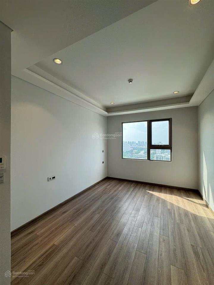 Bán ch horizon lầu 23 cao ôm trọn view hồ bán nguyệt