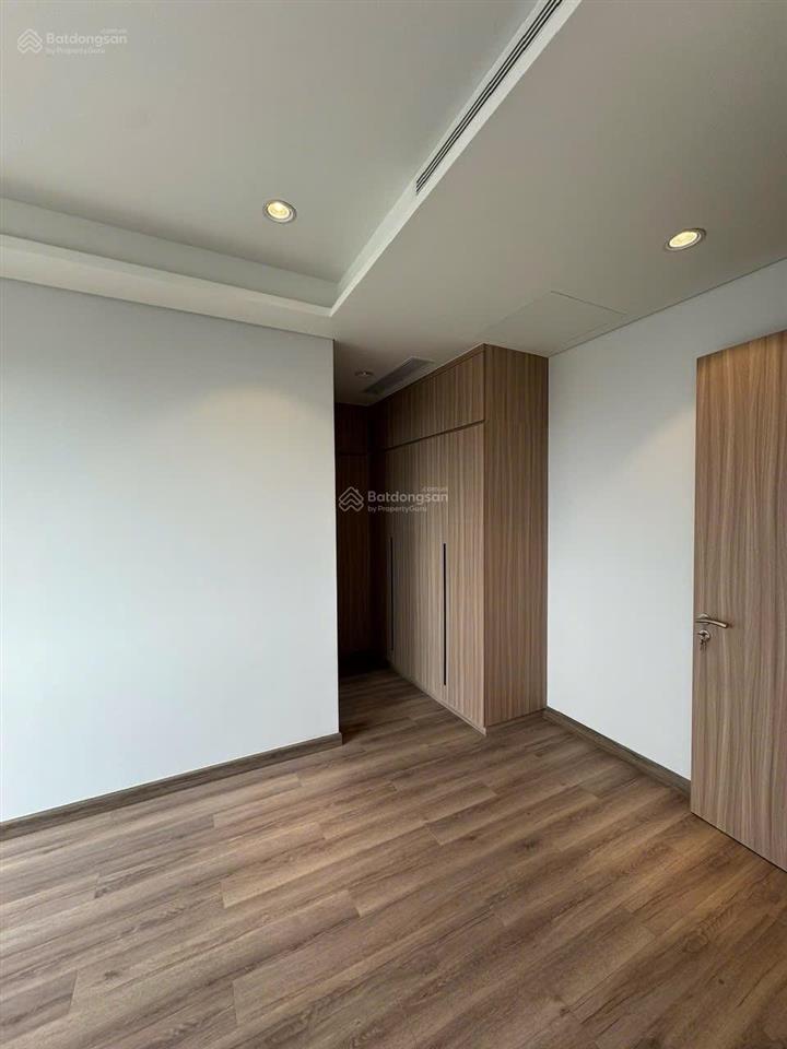 Bán ch horizon lầu 23 cao ôm trọn view hồ bán nguyệt
